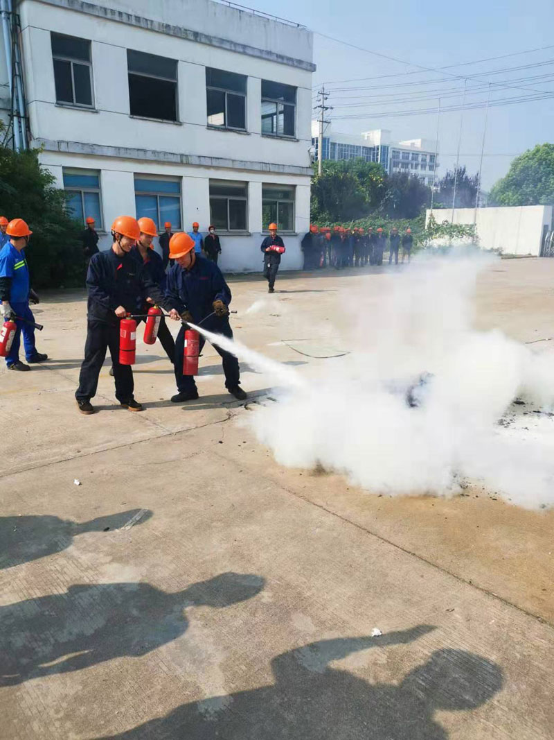 日韩人妻无码精品-专区