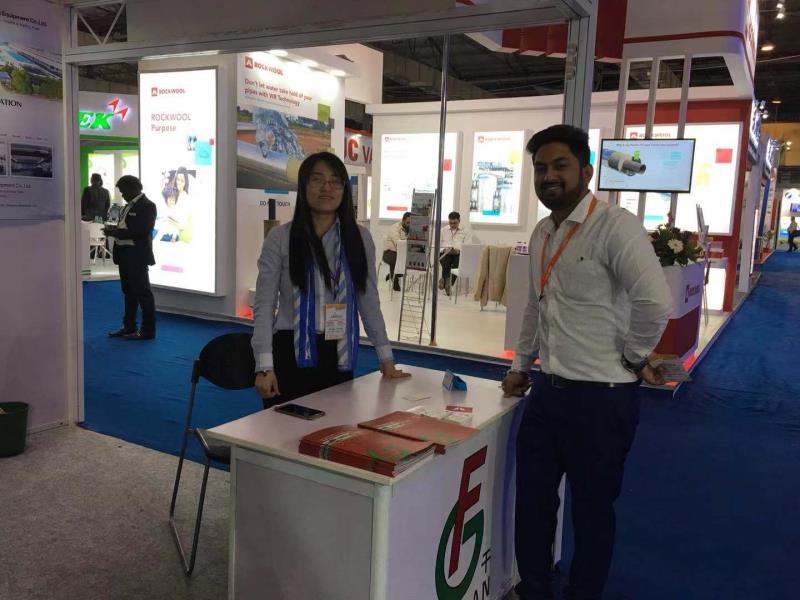 日韩人妻无码精品-专区