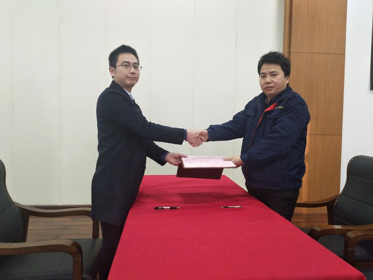 日韩人妻无码精品-专区