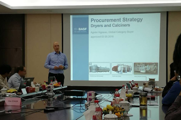 日韩人妻无码精品-专区