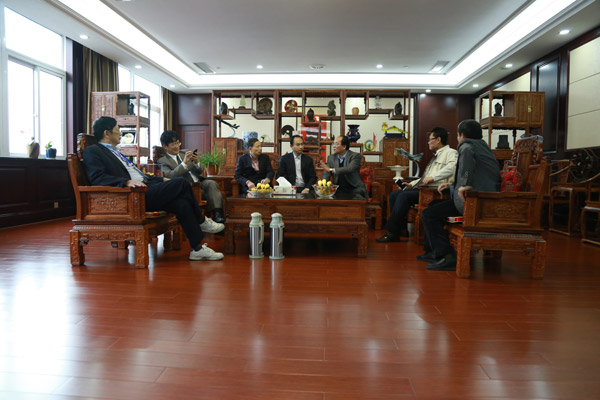 日韩人妻无码精品-专区