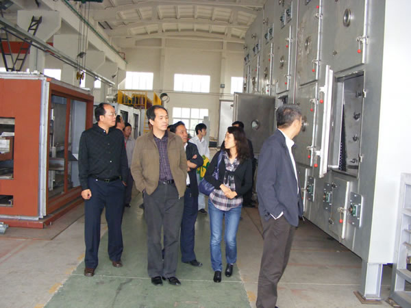 日韩人妻无码精品-专区