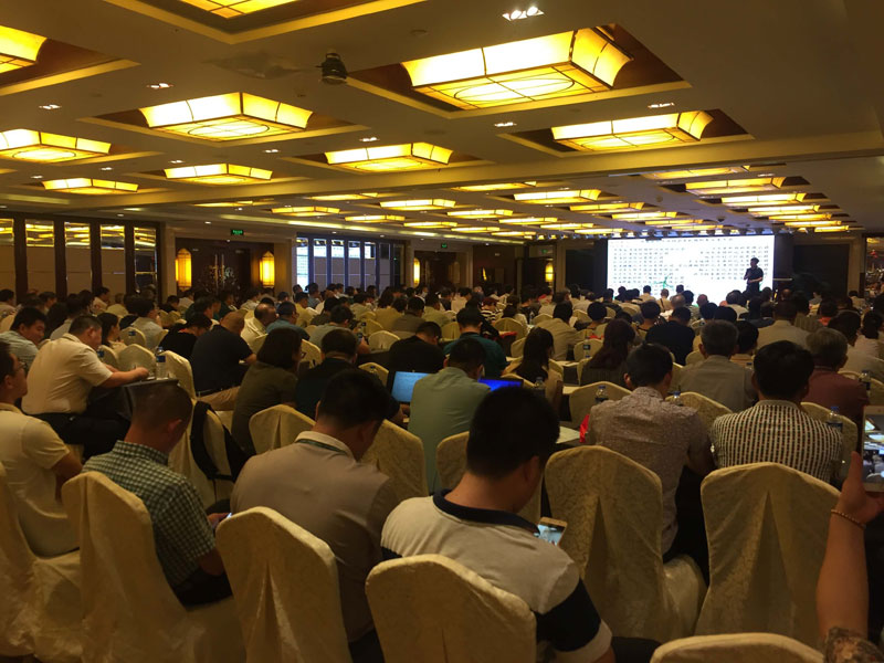 日韩人妻无码精品-专区