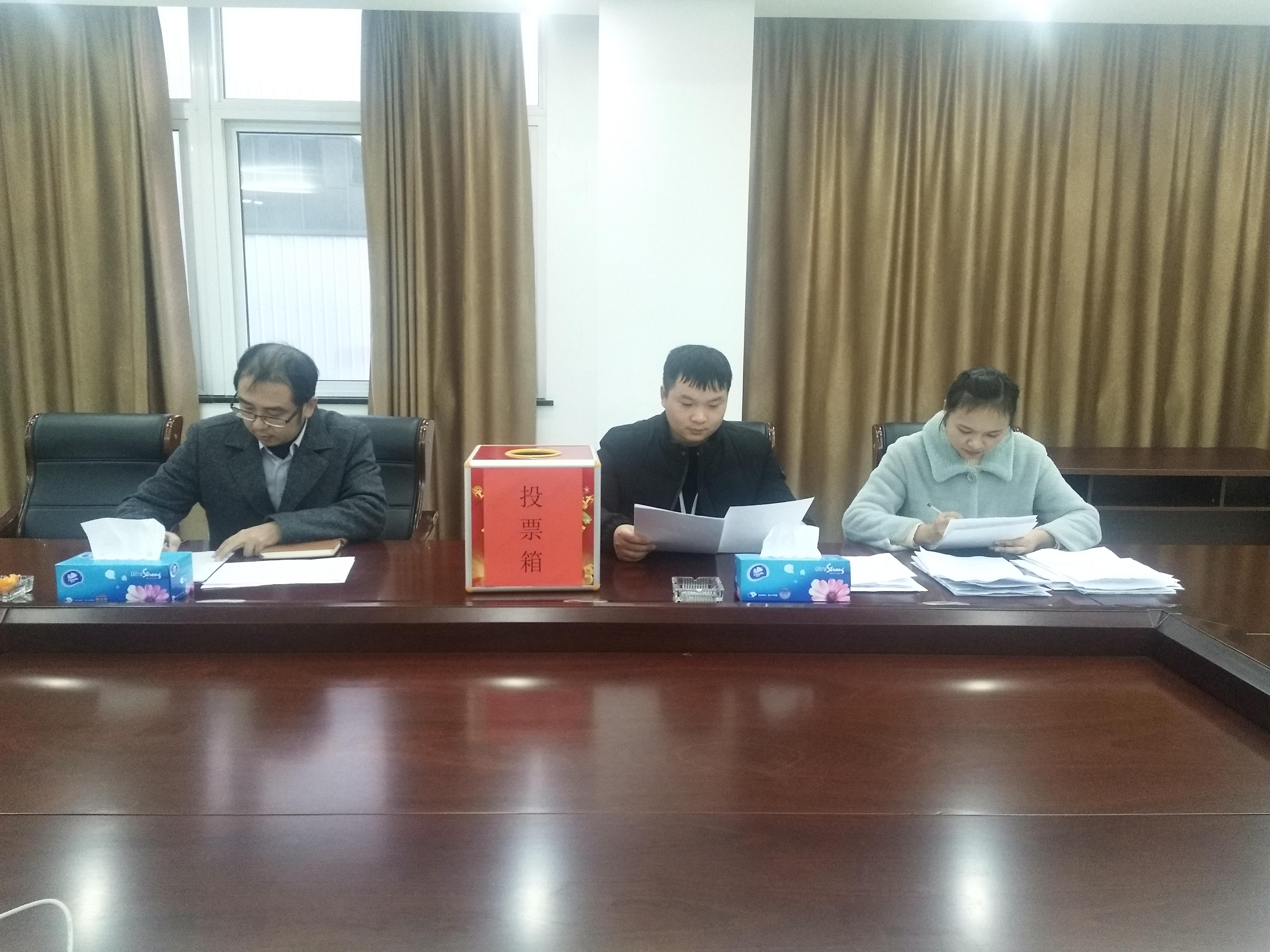 日韩人妻无码精品-专区