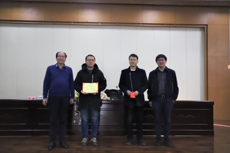 日韩人妻无码精品-专区