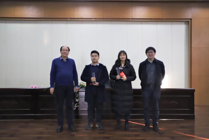 日韩人妻无码精品-专区