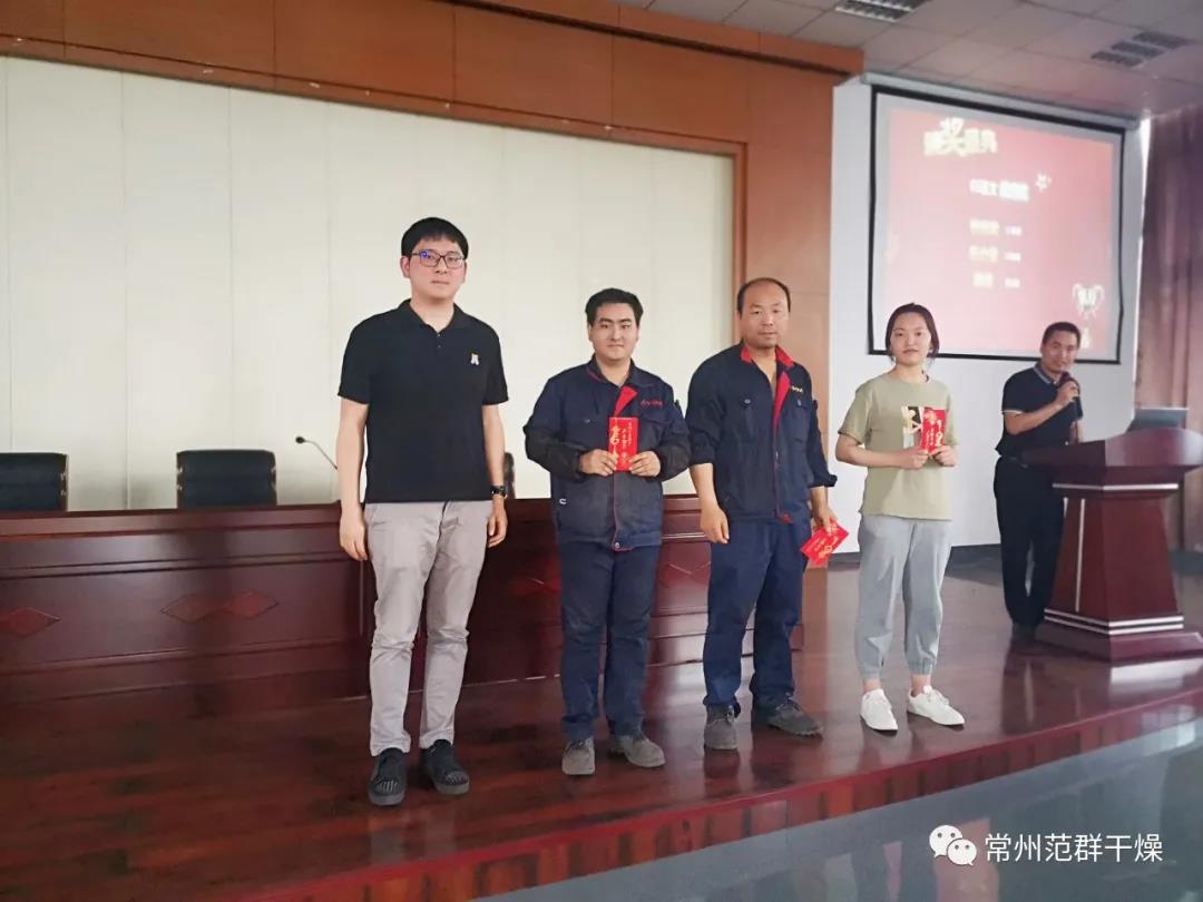 日韩人妻无码精品-专区