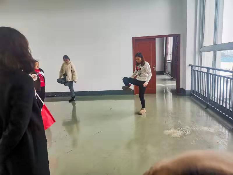 日韩人妻无码精品-专区