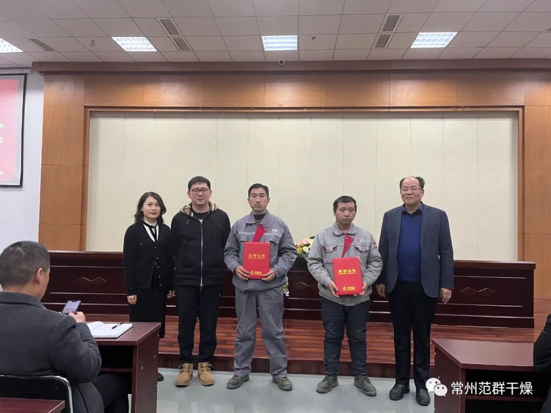 日韩人妻无码精品-专区