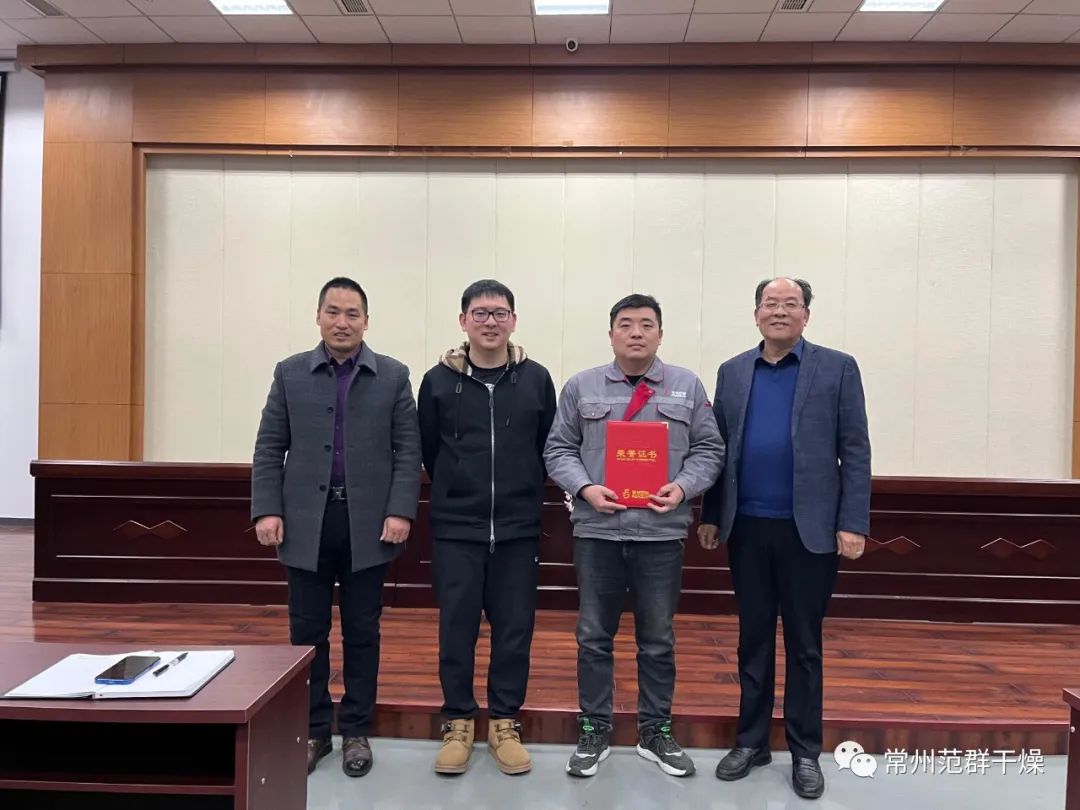 日韩人妻无码精品-专区