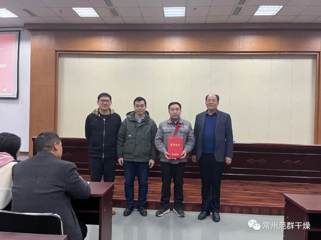 日韩人妻无码精品-专区