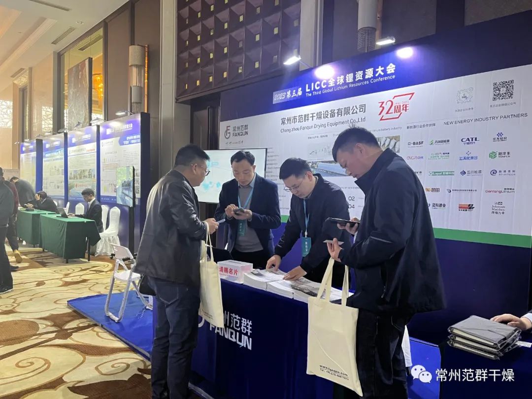 日韩人妻无码精品-专区